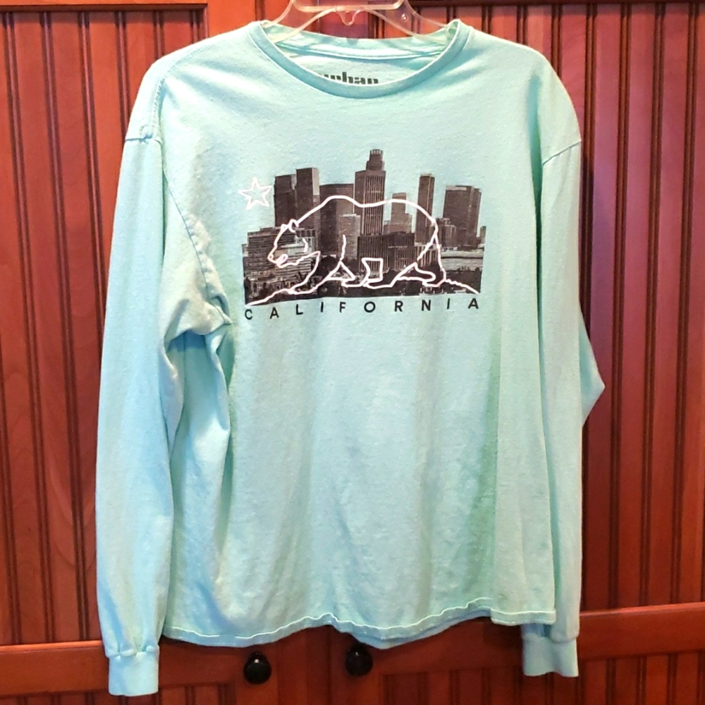 Men's Urban Pipeline Long Sleeve Tee Shirt
